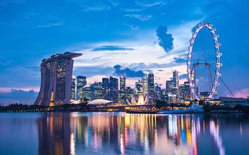 Avokattoinen bussikiertoajelu Marina Baylla Singaporessa